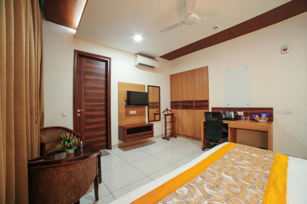 Hotel Grand Regency By Jmd Group Near Delhi Igi Airport Ню Делхи Екстериор снимка