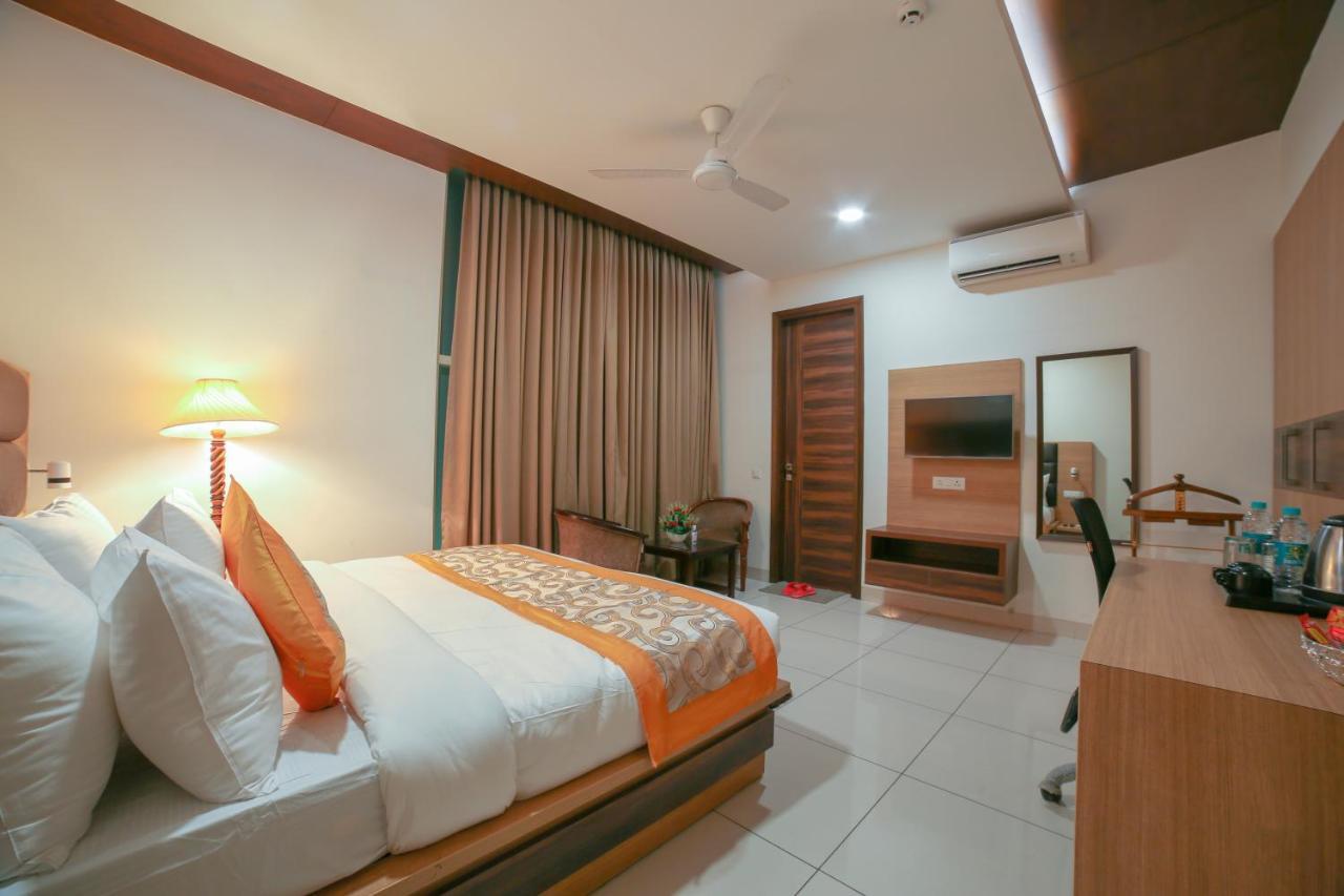 Hotel Grand Regency By Jmd Group Near Delhi Igi Airport Ню Делхи Екстериор снимка