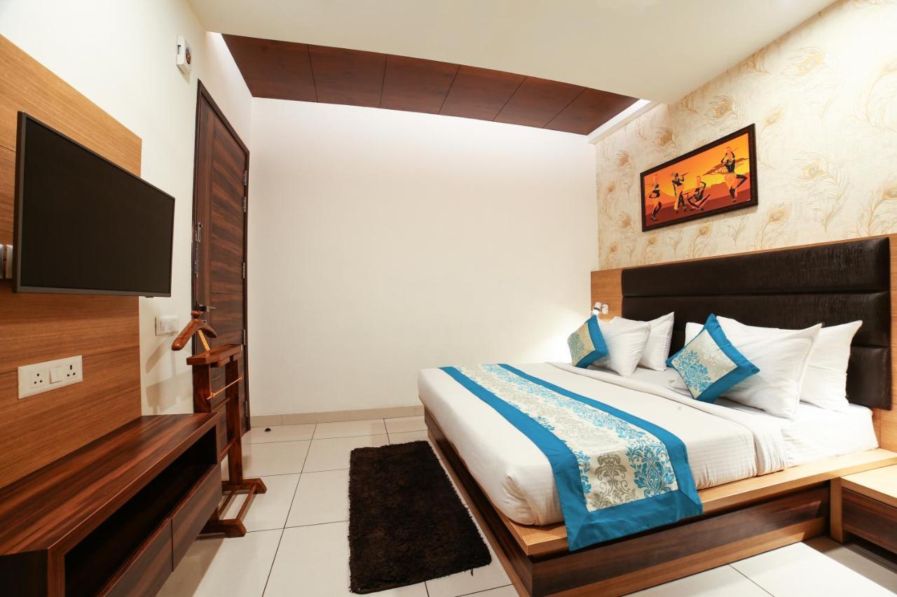 Hotel Grand Regency By Jmd Group Near Delhi Igi Airport Ню Делхи Екстериор снимка